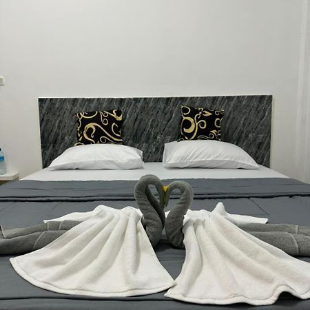 Black Sweet Homestay Dua Νησιά Γκίλι Εξωτερικό φωτογραφία