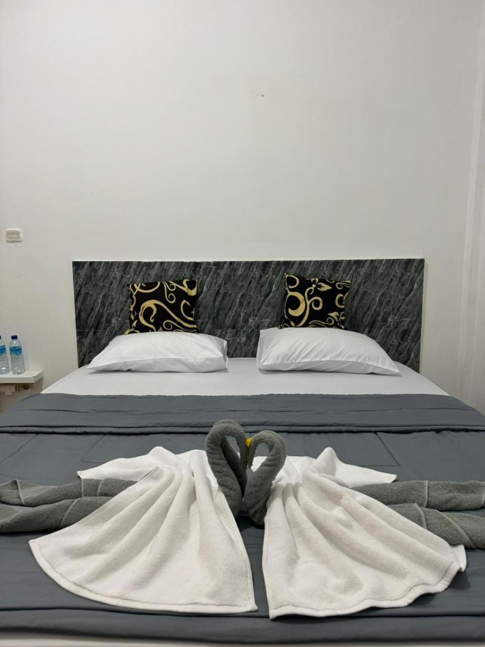 Black Sweet Homestay Dua Νησιά Γκίλι Εξωτερικό φωτογραφία