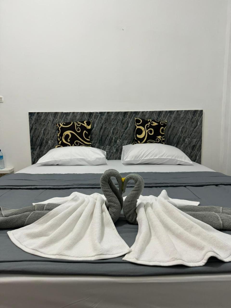 Black Sweet Homestay Dua Νησιά Γκίλι Εξωτερικό φωτογραφία
