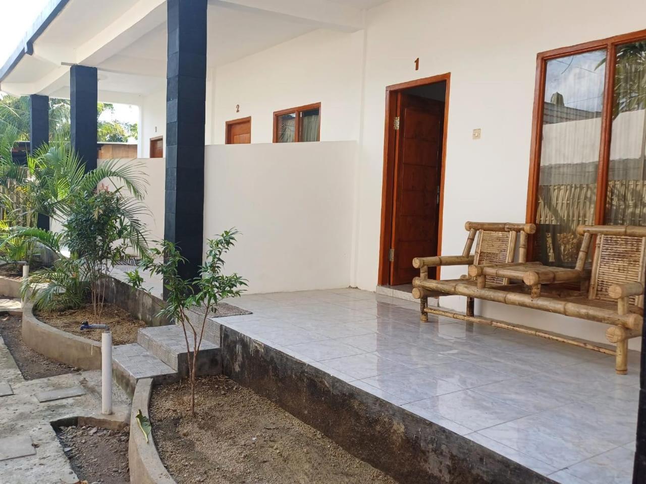 Black Sweet Homestay Dua Νησιά Γκίλι Εξωτερικό φωτογραφία