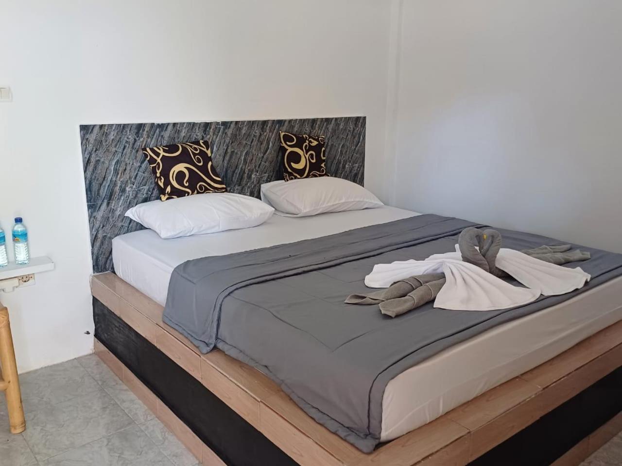 Black Sweet Homestay Dua Νησιά Γκίλι Εξωτερικό φωτογραφία